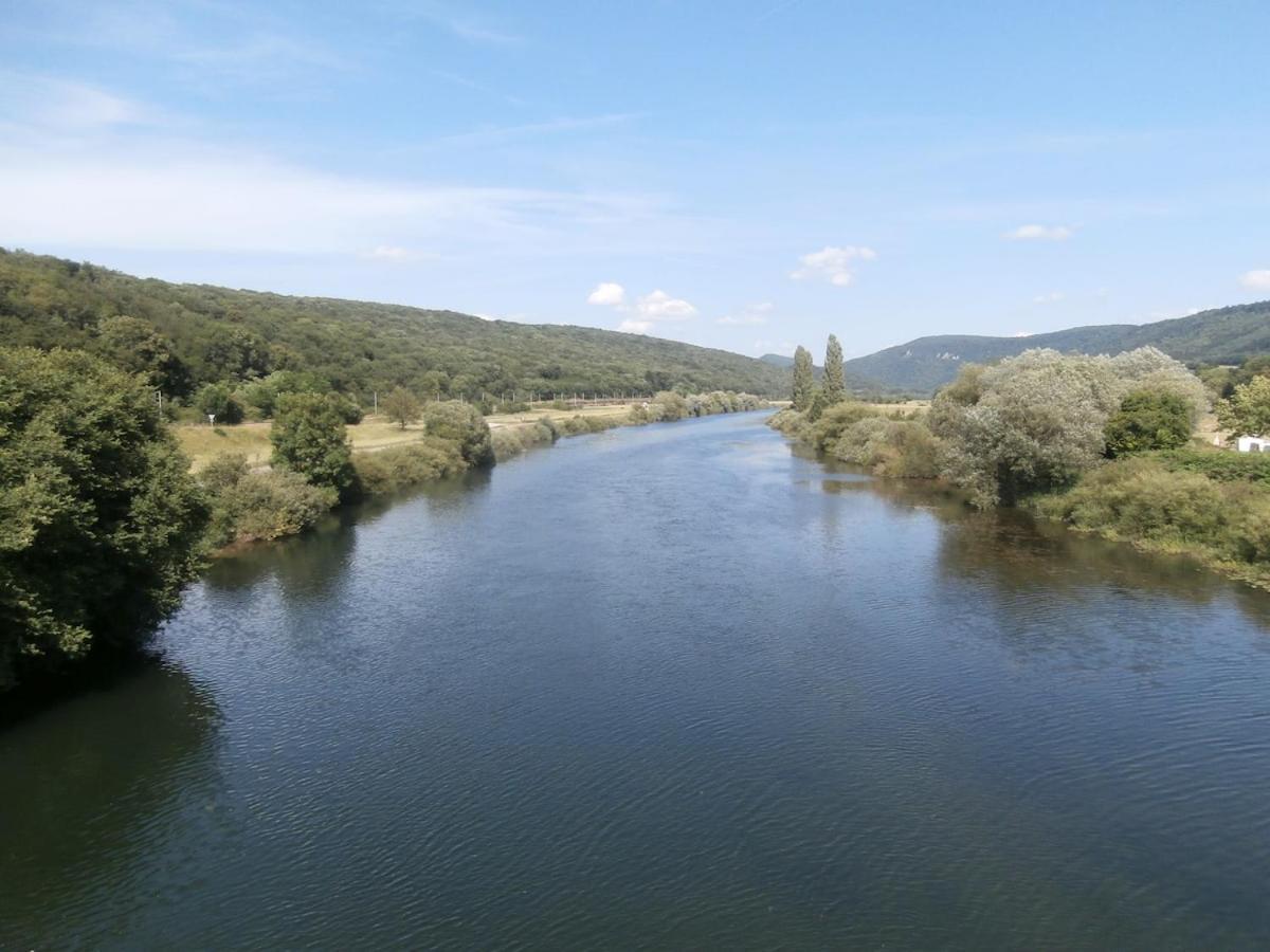 Vaire-le-Grand Gite 3 Etoiles "Entre Sources Et Riviere" Besancon מראה חיצוני תמונה